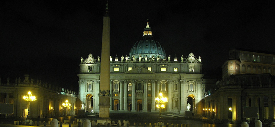 Tento obrázok nemá vyplnený ALT popisok, jeho názov je bazilika-sv-petra-vatikan-krestanstvo.jpeg